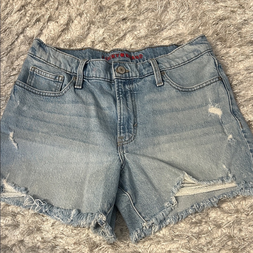 Lucky Brand women’s 90’s short. Size 6/28
